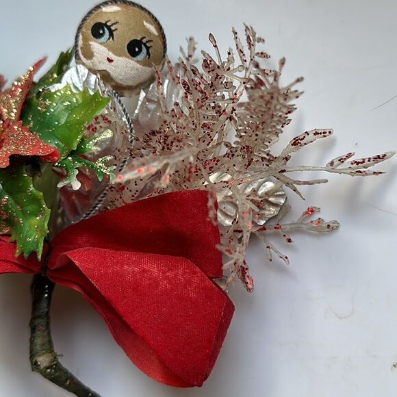 Vintage mid century Christmas corsage with a painted face & poinsettia - Picture 4 of 6
